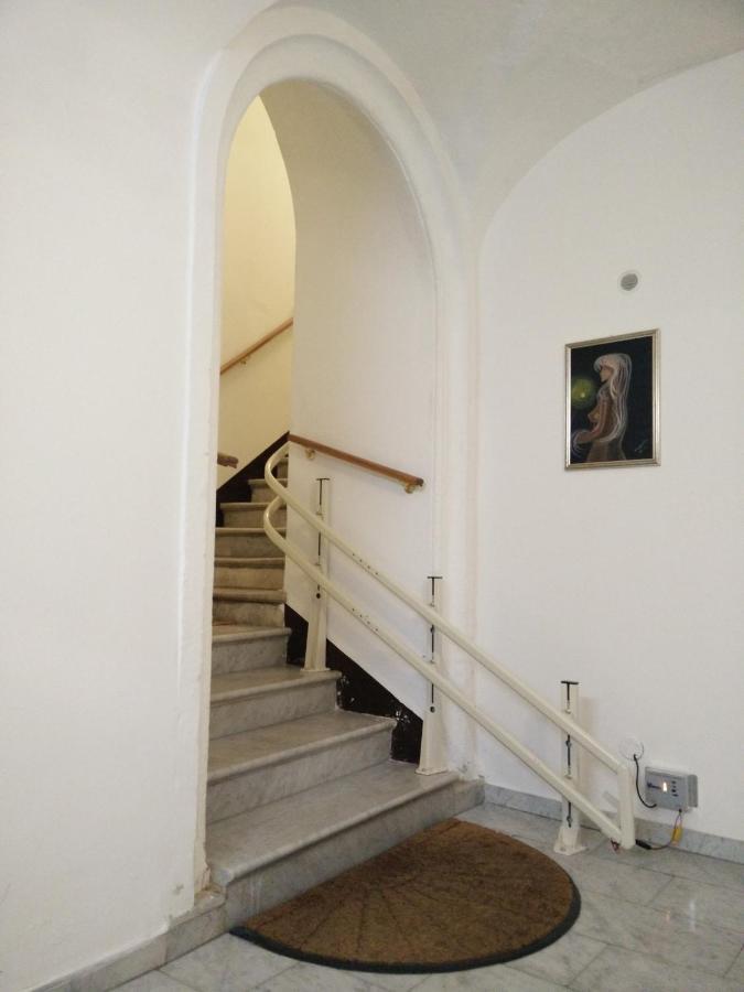 Apartment For 2 In Catania, B&B Le Voci Del Mercato מראה חיצוני תמונה