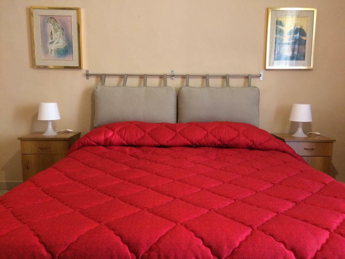 Apartment For 2 In Catania, B&B Le Voci Del Mercato מראה חיצוני תמונה